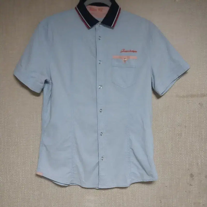 [BUNJANG] Guess Short Sleeve Shirt / 게스/100) 반팔셔츠