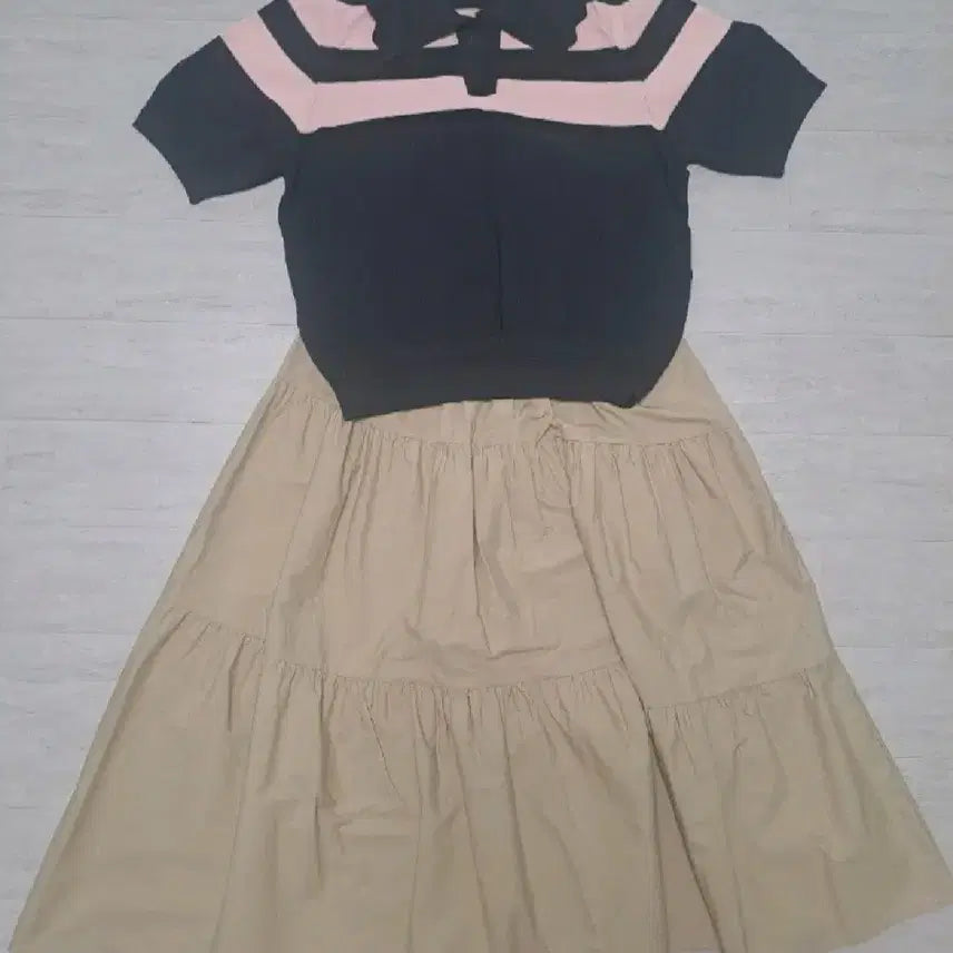 [SOLD OUT] 로즈베이st 여름니트 캉캉스커트