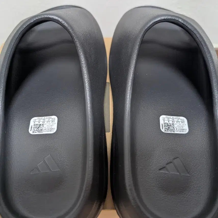 [BUNJANG] Adidas Yeezy Slide Onyx 275 / (새상품)아디다스 이지 슬라이드 오닉스 275