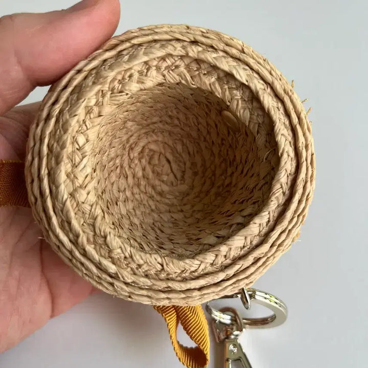 [BUNJANG] HELEN KAMINSKI Raffia Keychain / 헬렌카민스키 라피아 키링