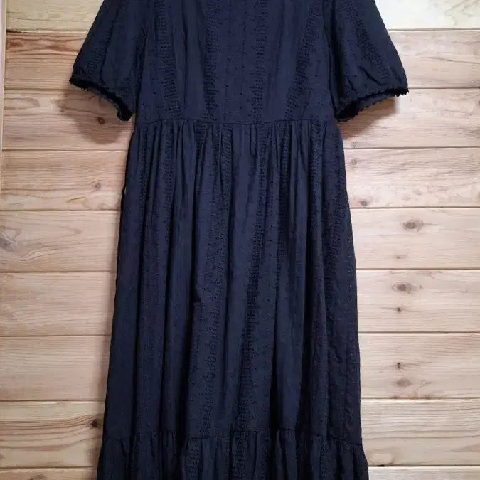 [SOLD OUT] RIRI앤CO 리리앤코 펀칭 롱원피스