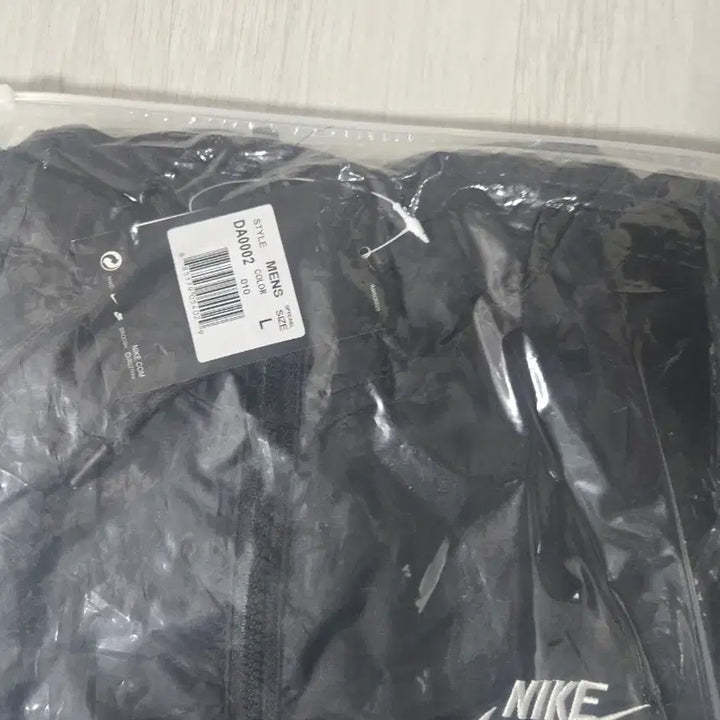 [BUNJANG] Nike Hooded Windbreaker Jacket Black / 나이키 후드 바람막이 블랙. M~xl