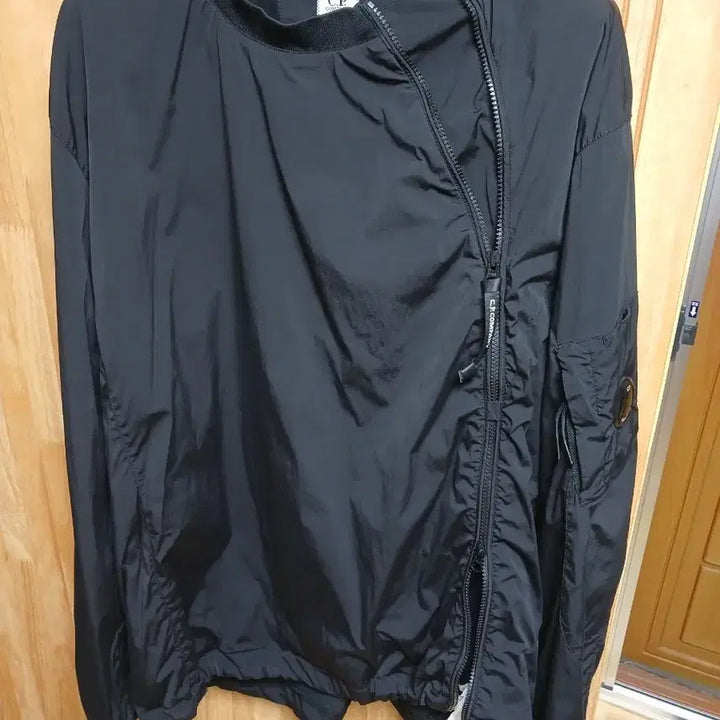 [SOLD OUT] CP컴퍼니 나일론바람막이