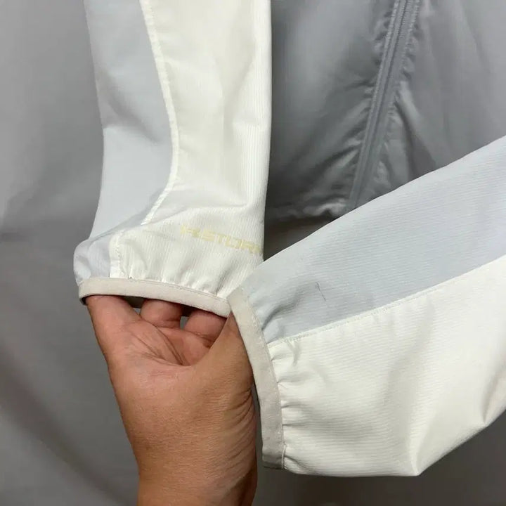 [SOLD OUT] [정품/XL] 언더아머 우븐 스톰핏 화이트 그레이 바람막이