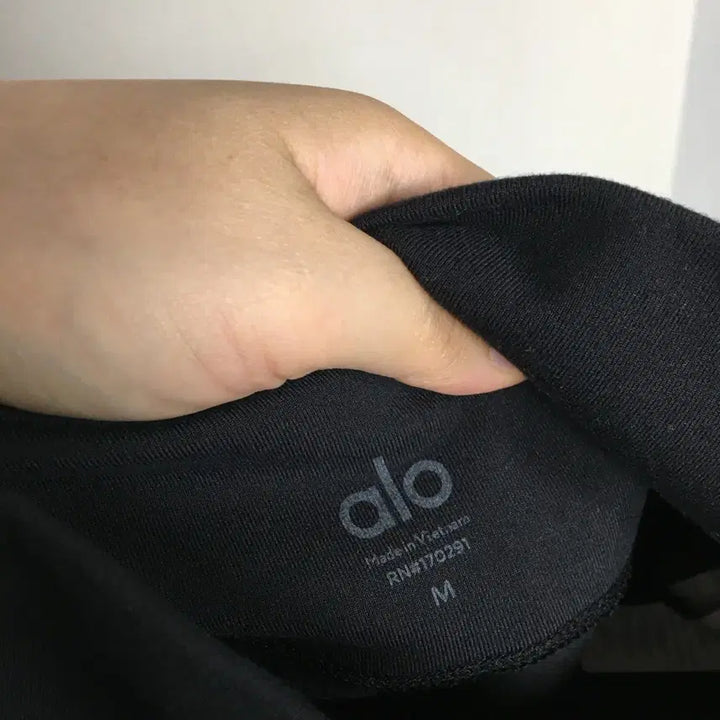 [SOLD OUT] ALO 알로 에어브러쉬 부츠컷 레깅스 M