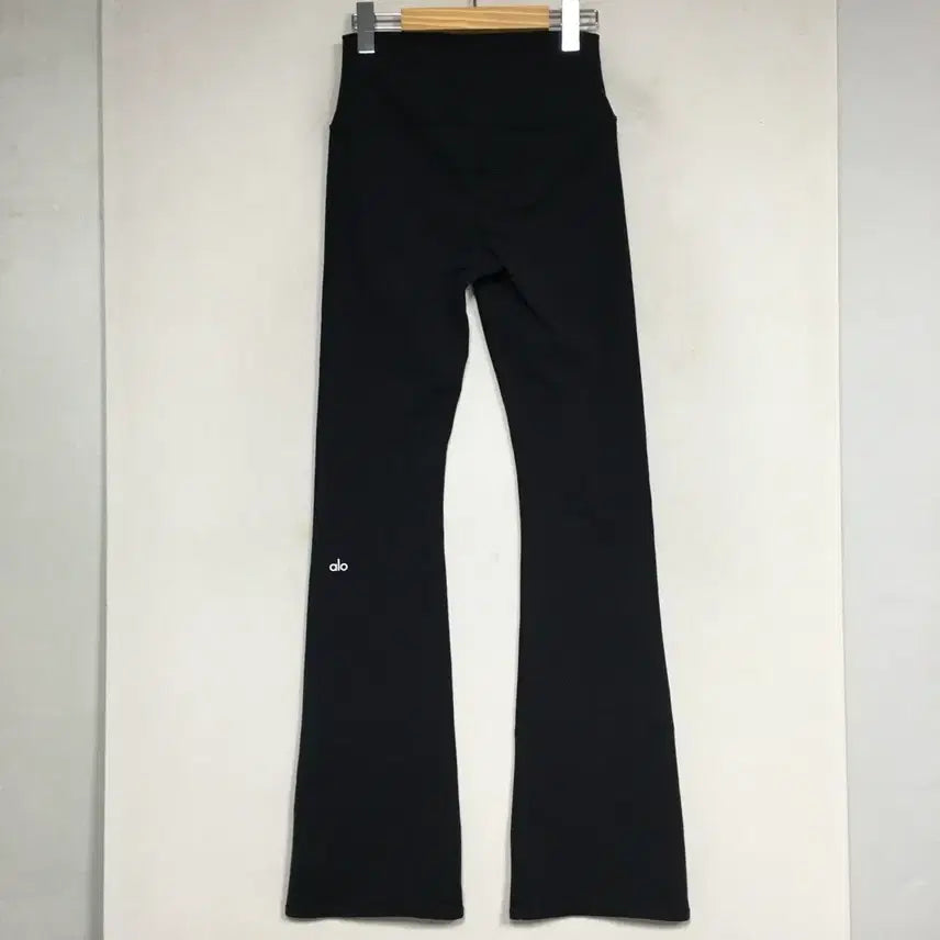 [SOLD OUT] ALO 알로 에어브러쉬 부츠컷 레깅스 M