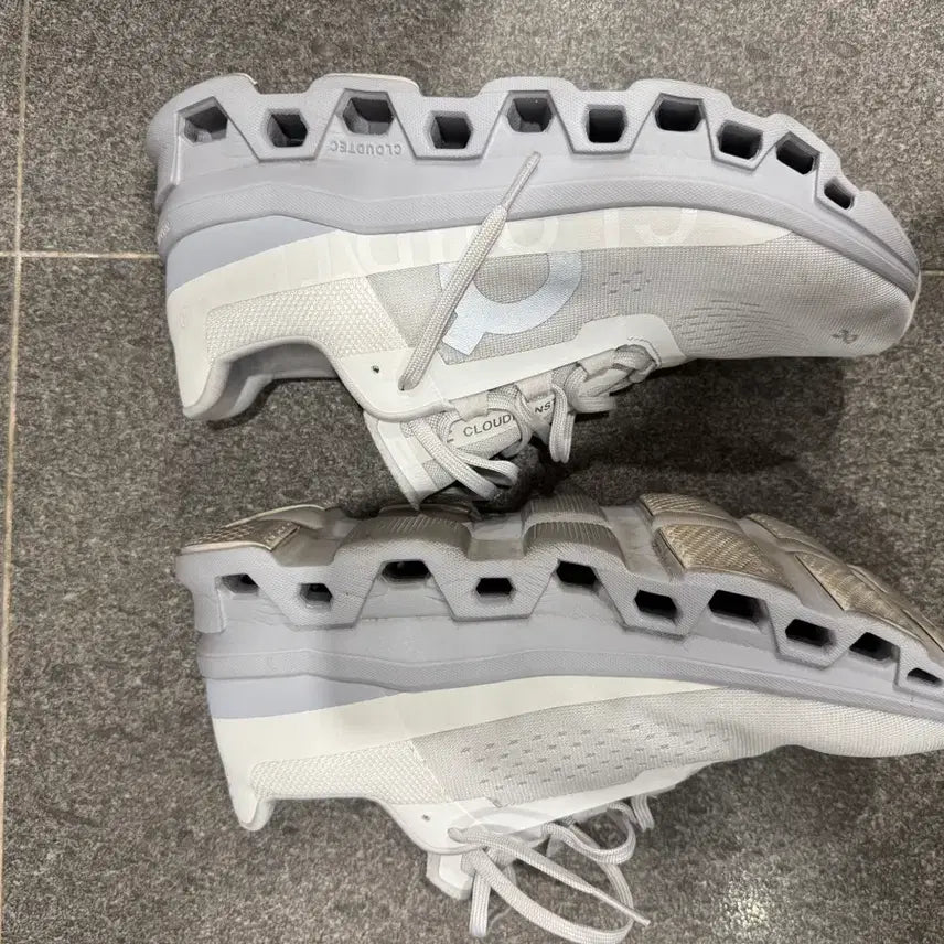 [BUNJANG] On Running Cloudmonster White 275 / 온러닝 클라우드 몬스터 화이트 275