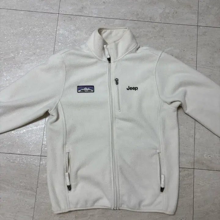 [BUNJANG] Jeep Ivory Fleece Zip-Up Jacket / Jeep 지프 아이보리색 후리스 집업