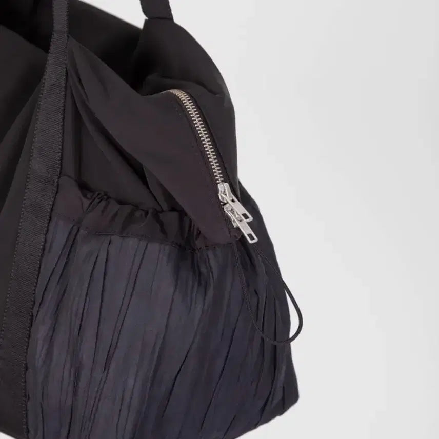 [BUNJANG] Matis The Curator Tote Bag Black / 마티스 더 큐레이터 풀링 토트백 블랙
