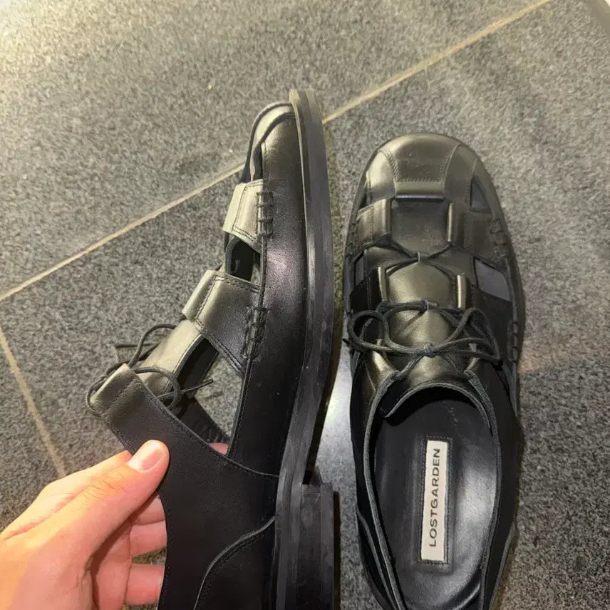 [BUNJANG] Lost Garden Athena Black Sandals / 로스트가든 아테나 블랙 샌들 280
