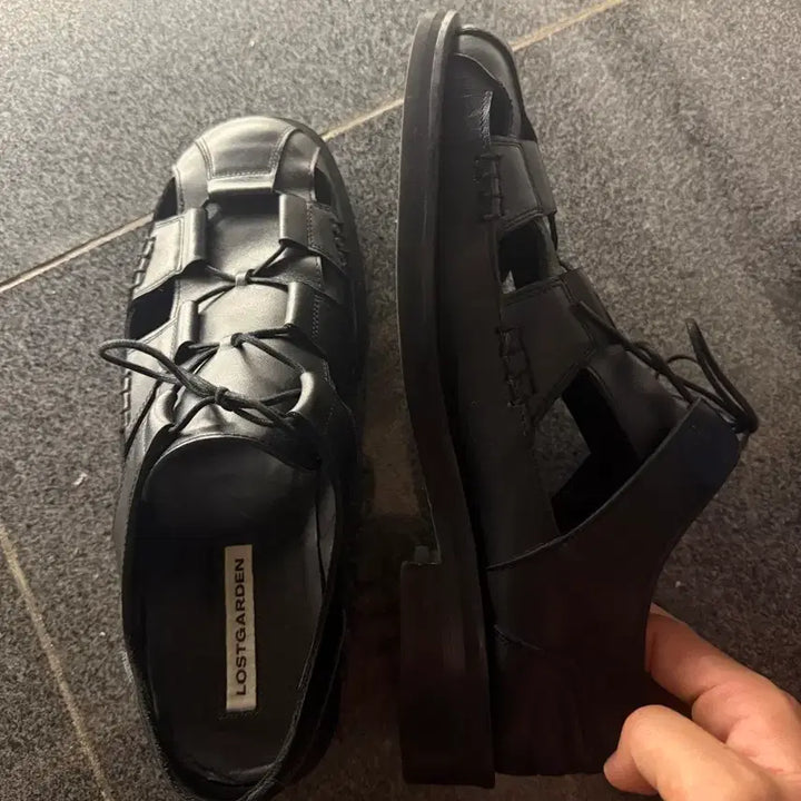 [BUNJANG] Lost Garden Athena Black Sandals / 로스트가든 아테나 블랙 샌들 280