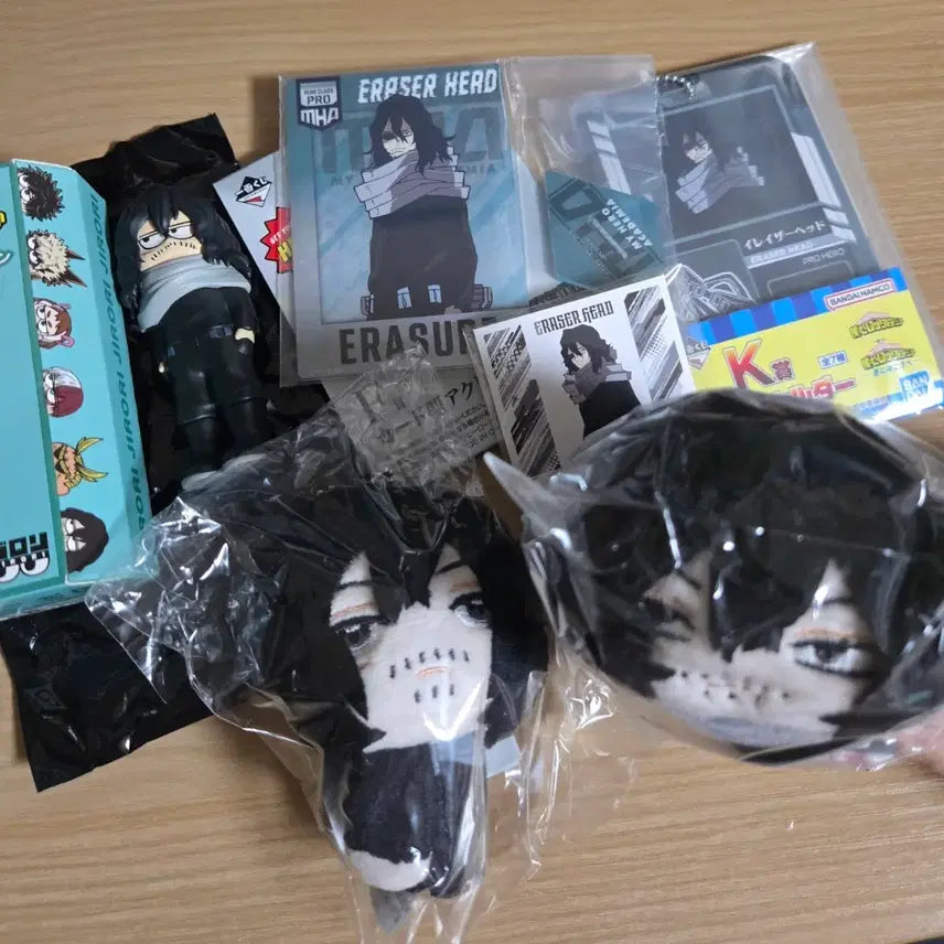 [SOLD OUT] 일괄)나히아 히로아카 아이자와 이레이저 헤드 지로리 누이 굿즈