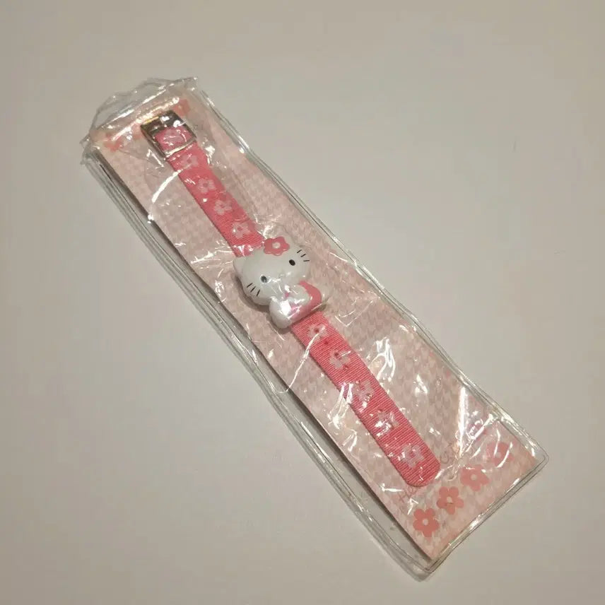 [BUNJANG] Hello Kitty "Kao Hana" Vintage Wristwatch / 헬로키티 카오하나 시계 손목시계 고전키티