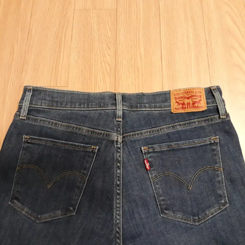 [SOLD OUT] 리바이스 314 SHAPING STRAIGHT 청바지 데님 면스판