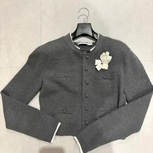 [BUNJANG] Self-Portrait Flower Brooch Cardigan / 셀프 포트레이트 플라워 브로치 가디건