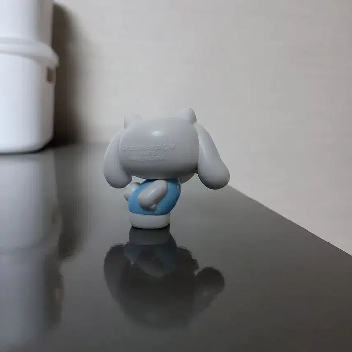 [BUNJANG] Sanrio Hello Kitty Cinnamoroll Figure / 산리오 헬로키티 시나모롤 탈 피규어