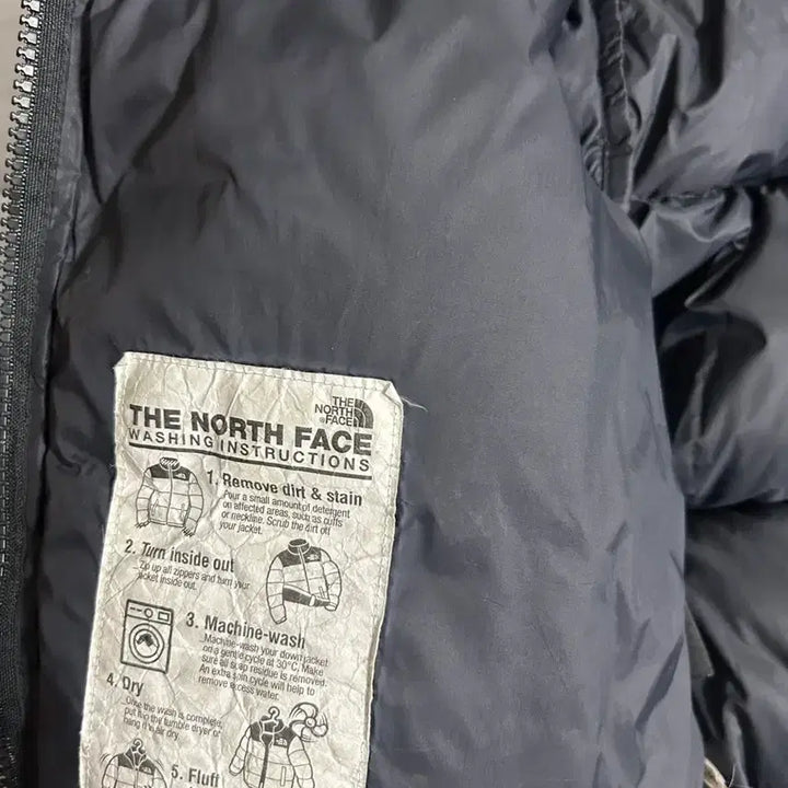 [BUNJANG] The North Face Nuptse Shiny Black Jacket / 노스페이스 눕시 유광블랙 M(95)사이즈