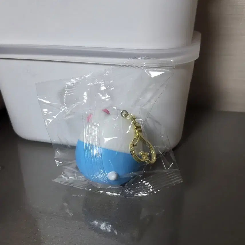 [BUNJANG] Hello Kitty Lighting Figure Keyring / (5월까지 할인)헬로키티 라이팅 피규어 키링(미개봉 새상품)