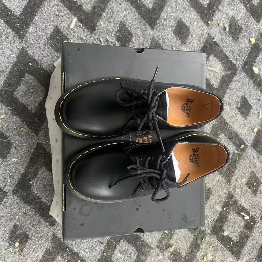 [SOLD OUT] 닥터마틴 1461 스무스 블랙 240mm