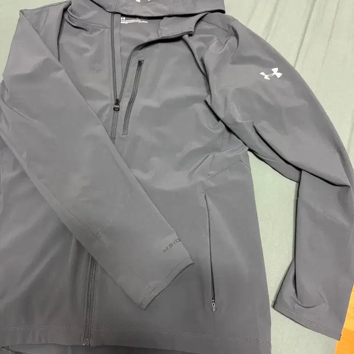 [SOLD OUT] 언더아머 후드 바람막이 그레이 xL