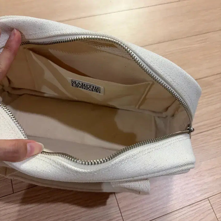 [BUNJANG] 마리떼 프랑소와 저버 피크닉 미니 토트백 오트밀 새제품 / 마리떼 프랑소와 저버 피크닉 미니 토트백 오트밀 새제품