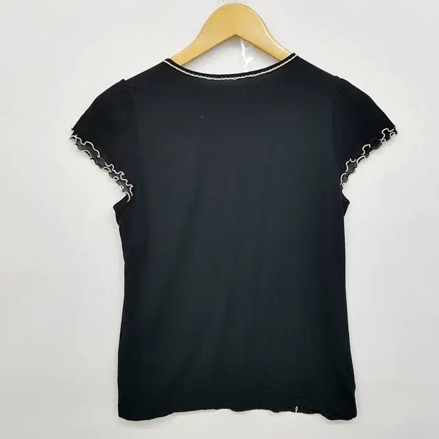 [BUNJANG] alla Floral Embellished Blouse - Black / alla 꽃장식 블라우스 블랙