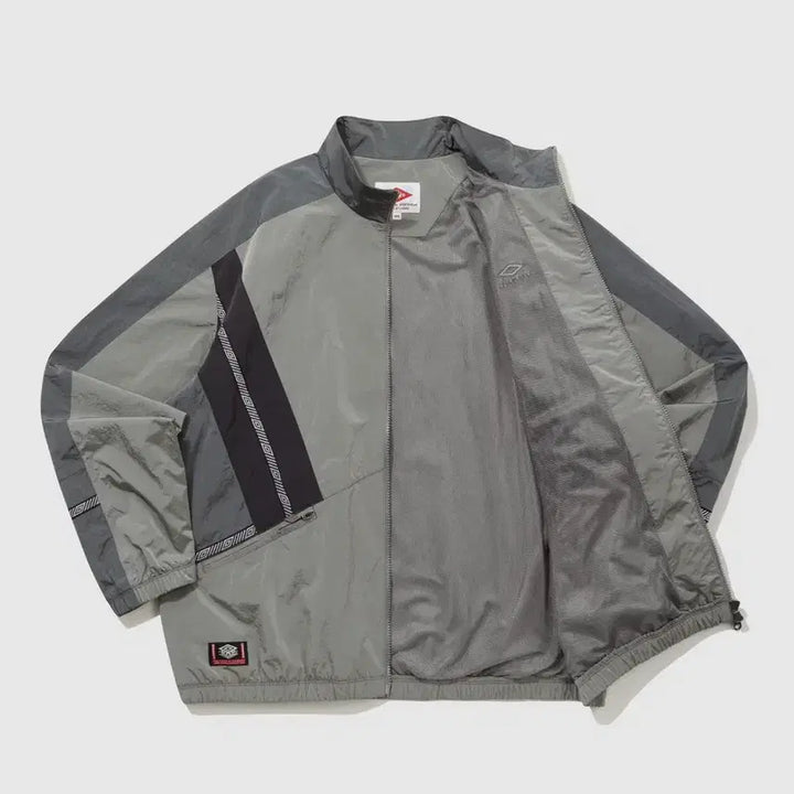[BUNJANG] HBL 노팅엄 스탠넥 웜업 바람막이 자켓 / GREY KHAKI / HBL 노팅엄 스탠넥 웜업 바람막이 자켓 / GREY KHAKI