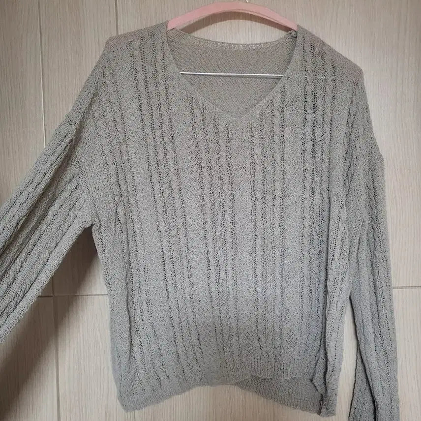 [BUNJANG] Summer V-Neck Knit Sweater / 여름 니트 (새상품)