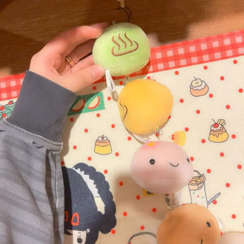 [BUNJANG] Vintage Oncheon Manju Dumpling Doll Keychain Set / 고전 온천 만쥬 만두 인형 줄줄이 키링 세트