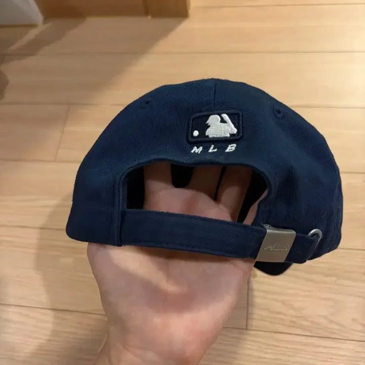 [BUNJANG] MLB New York Yankees Navy Ball Cap / MLB 뉴욕양키스 볼캡 네이비
