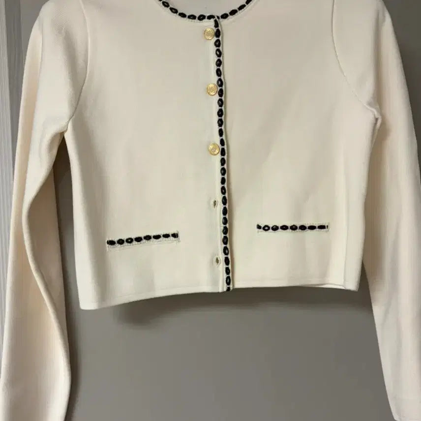 [SOLD OUT] 산드로 아이보리 블랙 트리밍 가디건