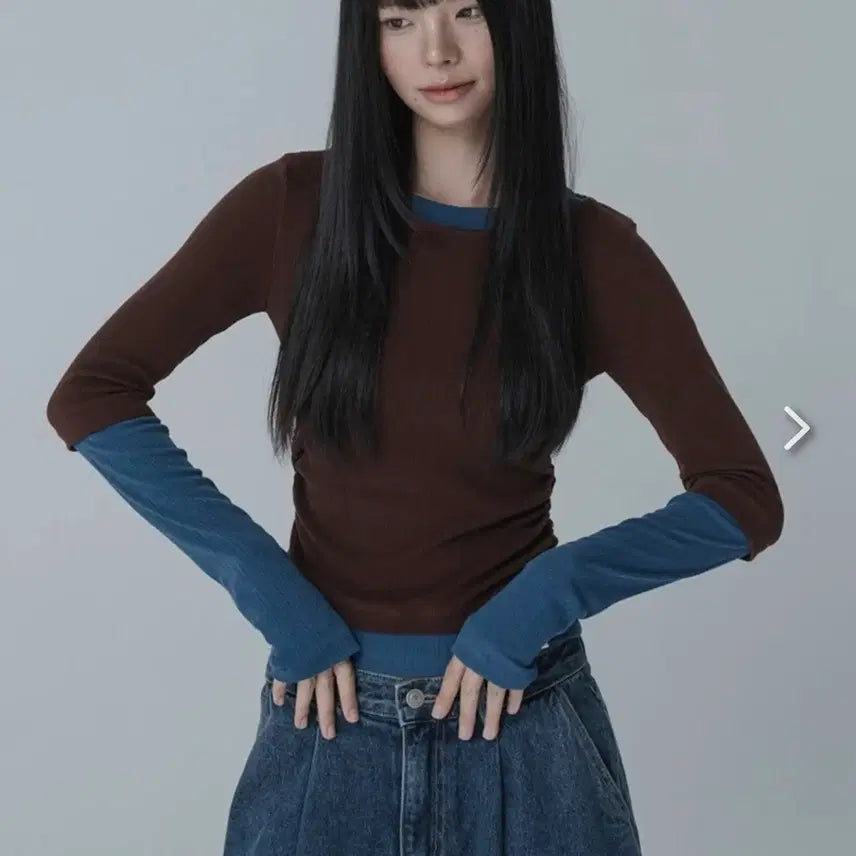 [SOLD OUT] 마스언에브릴  핑거홀 레이어드 셔링 티셔츠 Mars en Avril