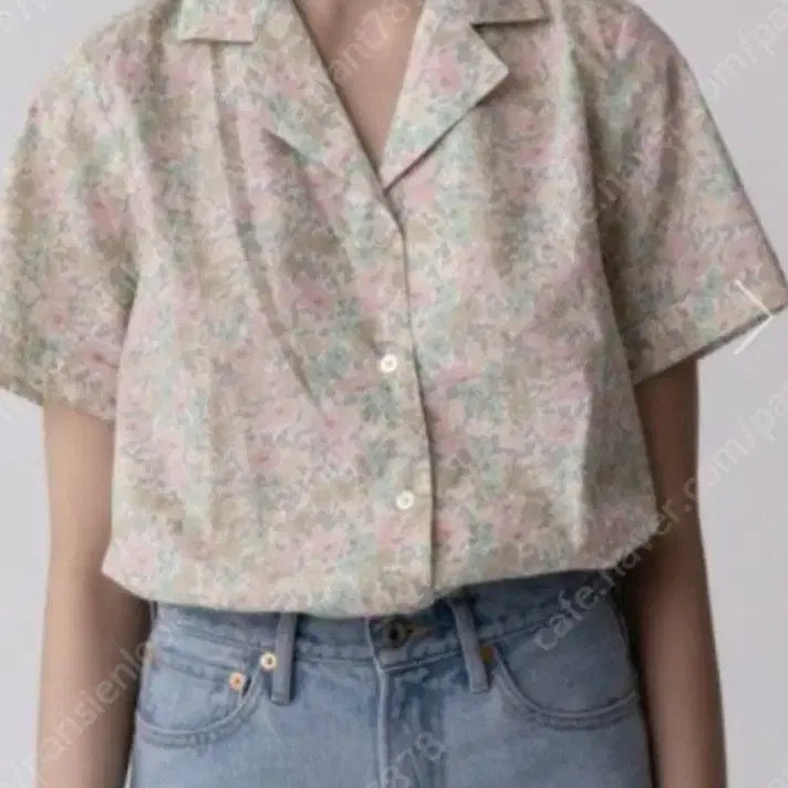[SOLD OUT] URBANIC 30 리버티 데이지 반팔 셔츠