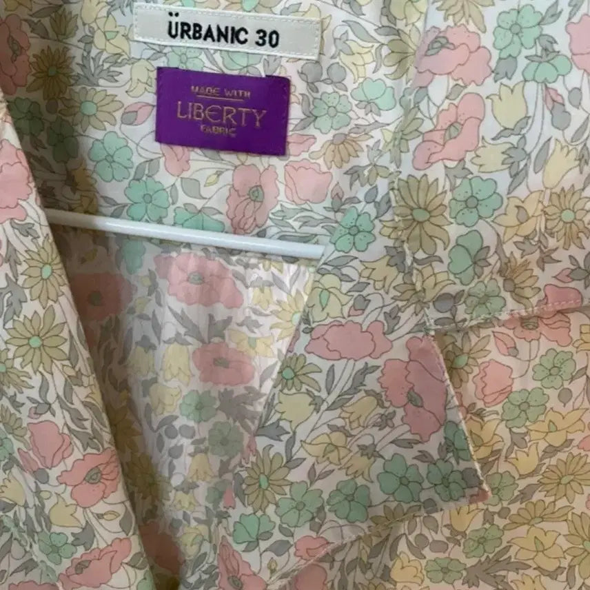 [SOLD OUT] URBANIC 30 리버티 데이지 반팔 셔츠