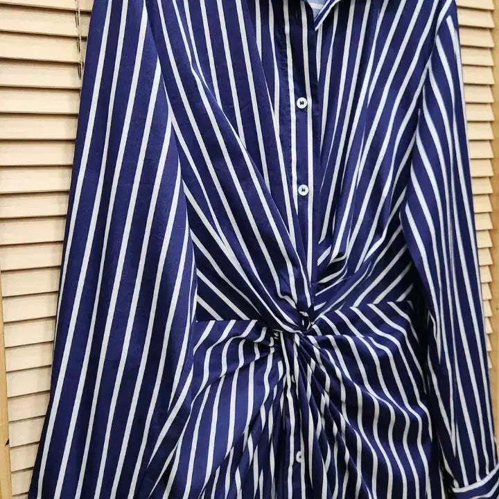[SOLD OUT] 자라 스트라이프 꼬임 셔츠원피스