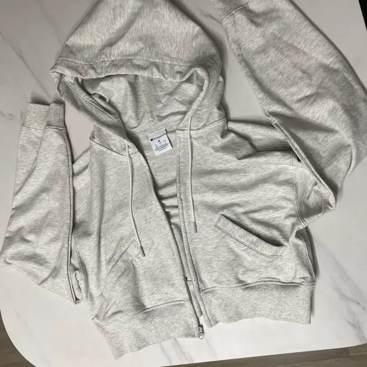 [BUNJANG] Champion Crop Hooded Zip-up / 챔피온 크롭 후드집업