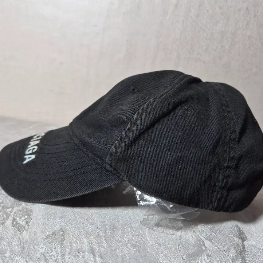 [SOLD OUT] 발렌시아가 블랙 볼캡 모자(onesize)