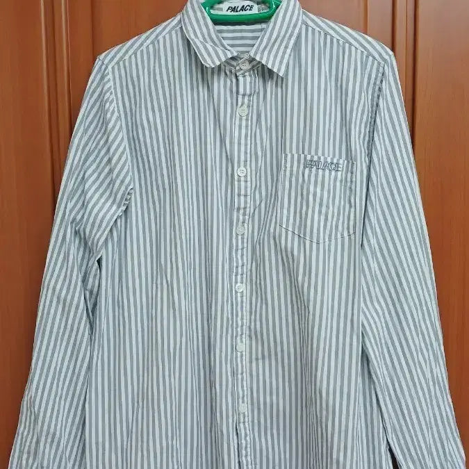 [SOLD OUT] Palace 스트라이프 셔츠