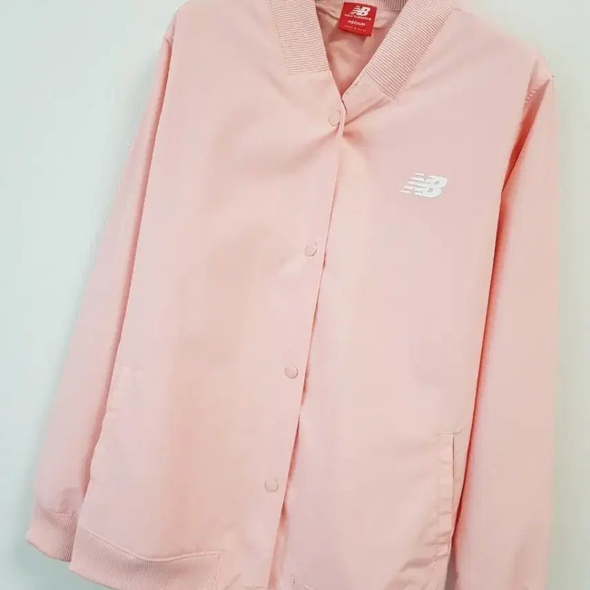 [SOLD OUT] 뉴발란스 정품 여성 바람막이자켓