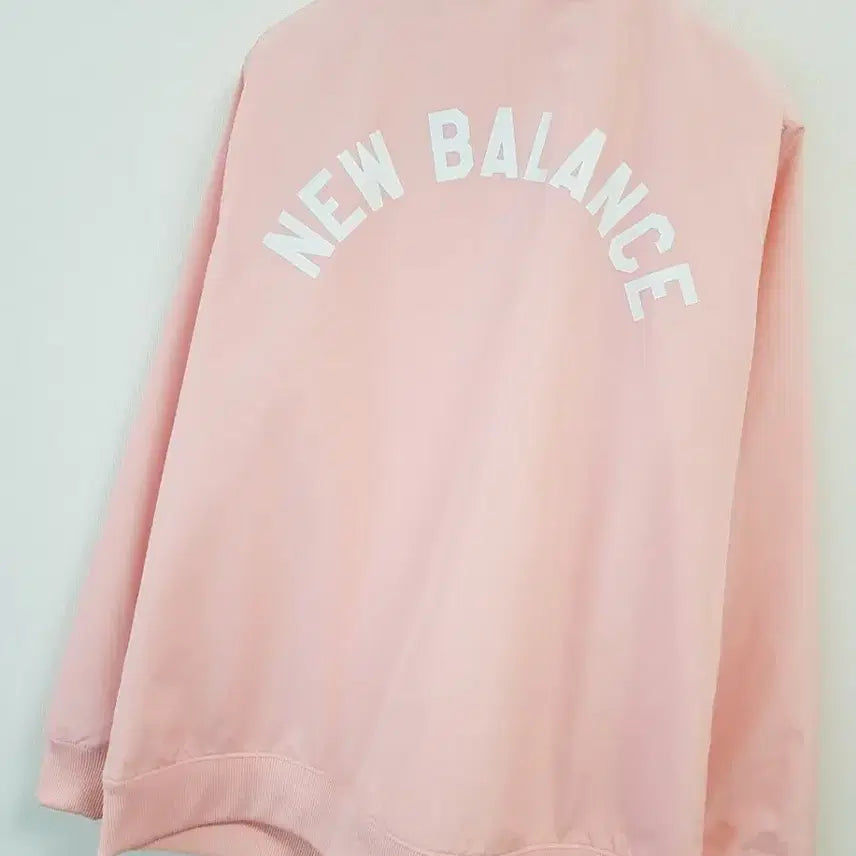 [SOLD OUT] 뉴발란스 정품 여성 바람막이자켓