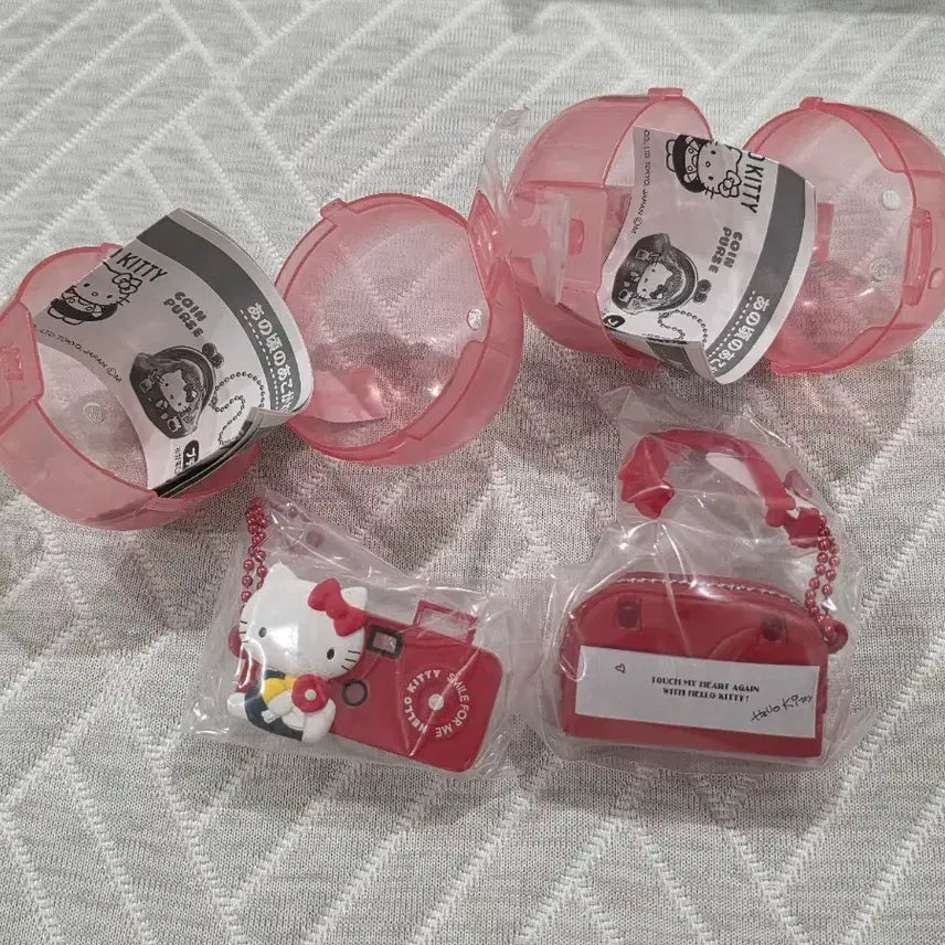[SOLD OUT] 헬로키티 50주년 가챠 2종