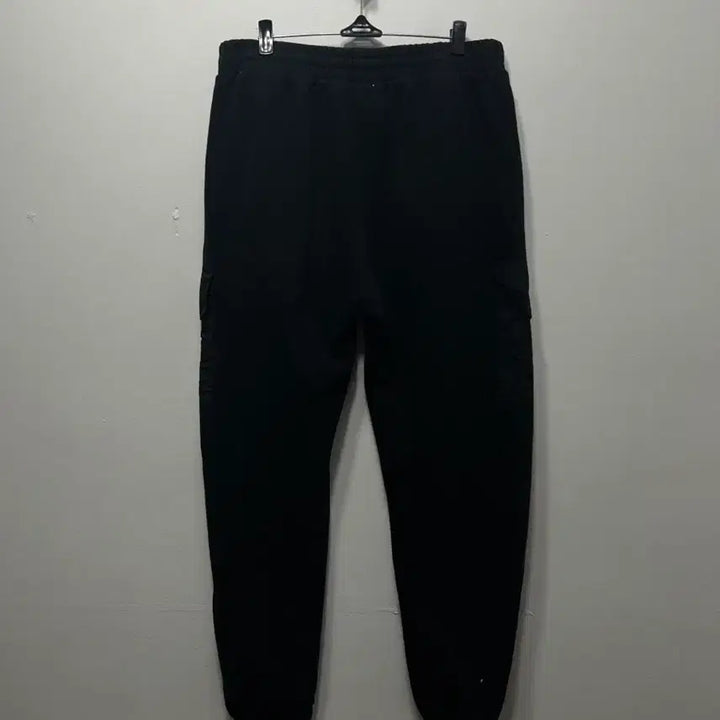 [BUNJANG] Discovery Black Cargo Jogger Pants L / 디스커버리 블랙 카고 조거팬츠 L