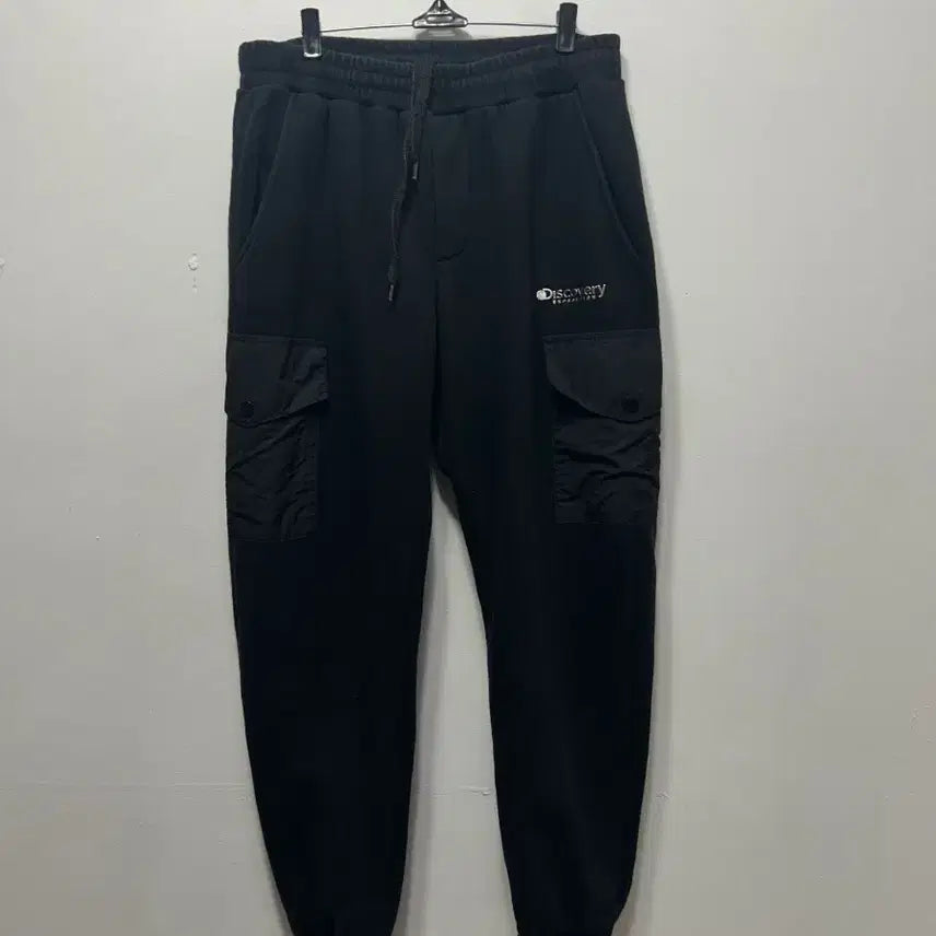 [BUNJANG] Discovery Black Cargo Jogger Pants L / 디스커버리 블랙 카고 조거팬츠 L