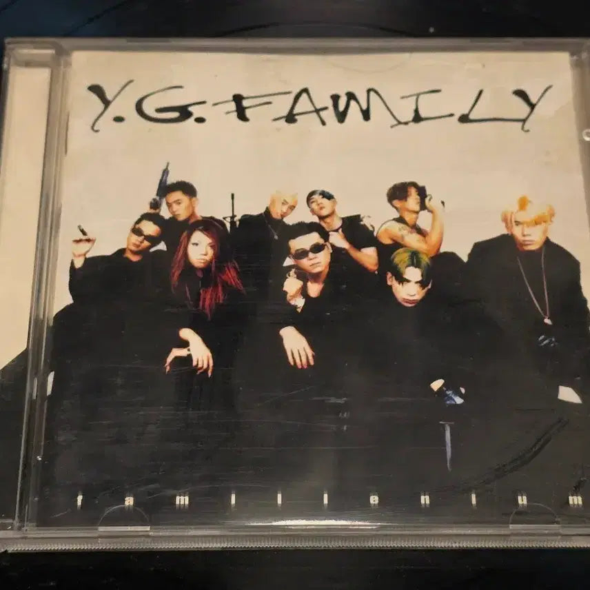 [BUNJANG] YG 패밀리 1집 Famillenium 중고 CD 판매합니다 / YG 패밀리 1집 Famillenium 중고 CD 판매합니다