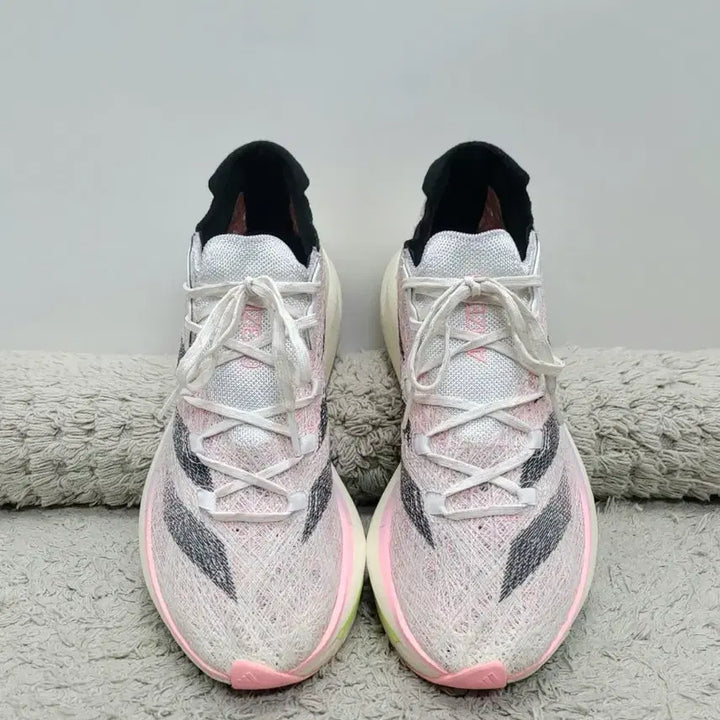 [SOLD OUT] 아디다스 아디제로 프라임 X2 스트렁 러닝화 270