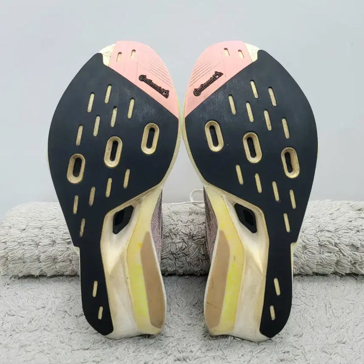 [SOLD OUT] 아디다스 아디제로 프라임 X2 스트렁 러닝화 270