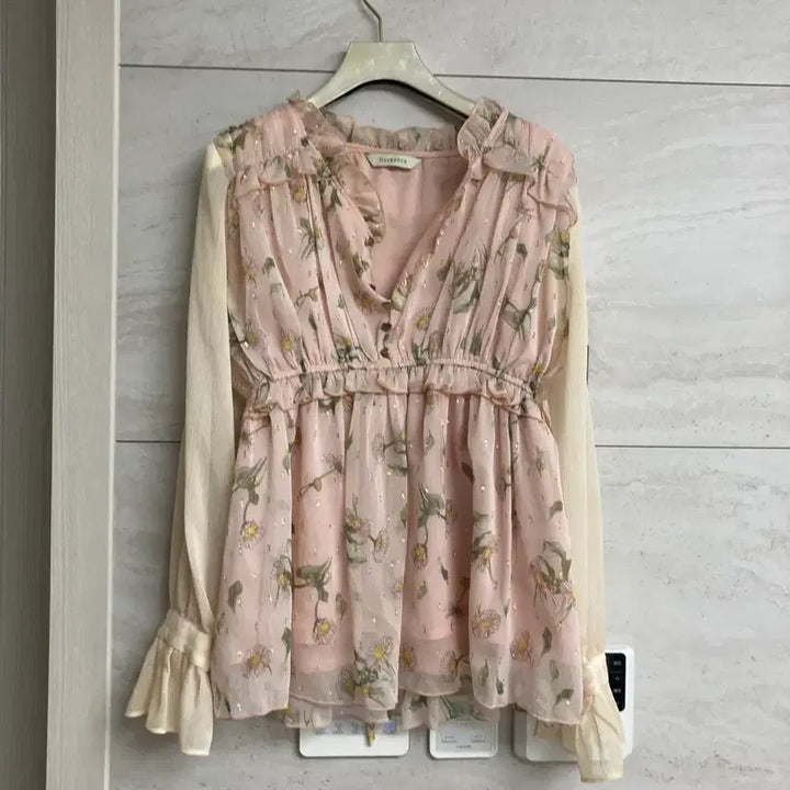 [BUNJANG] Floral Pink Chiffon Layered Blouse / 꽃무늬 핑크 블라우스 쉬폰 레이어드 하케쉬 블라우스