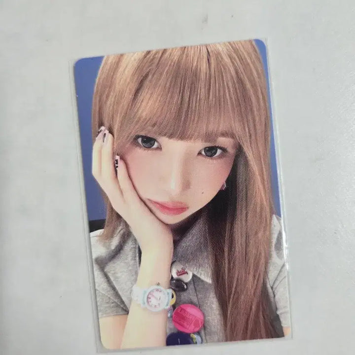 [BUNJANG] IVE Rei Re:IVE Spoiler Version Photocard / 아이브 레이 리바이브 스포일러 버전 앨범 포토카드