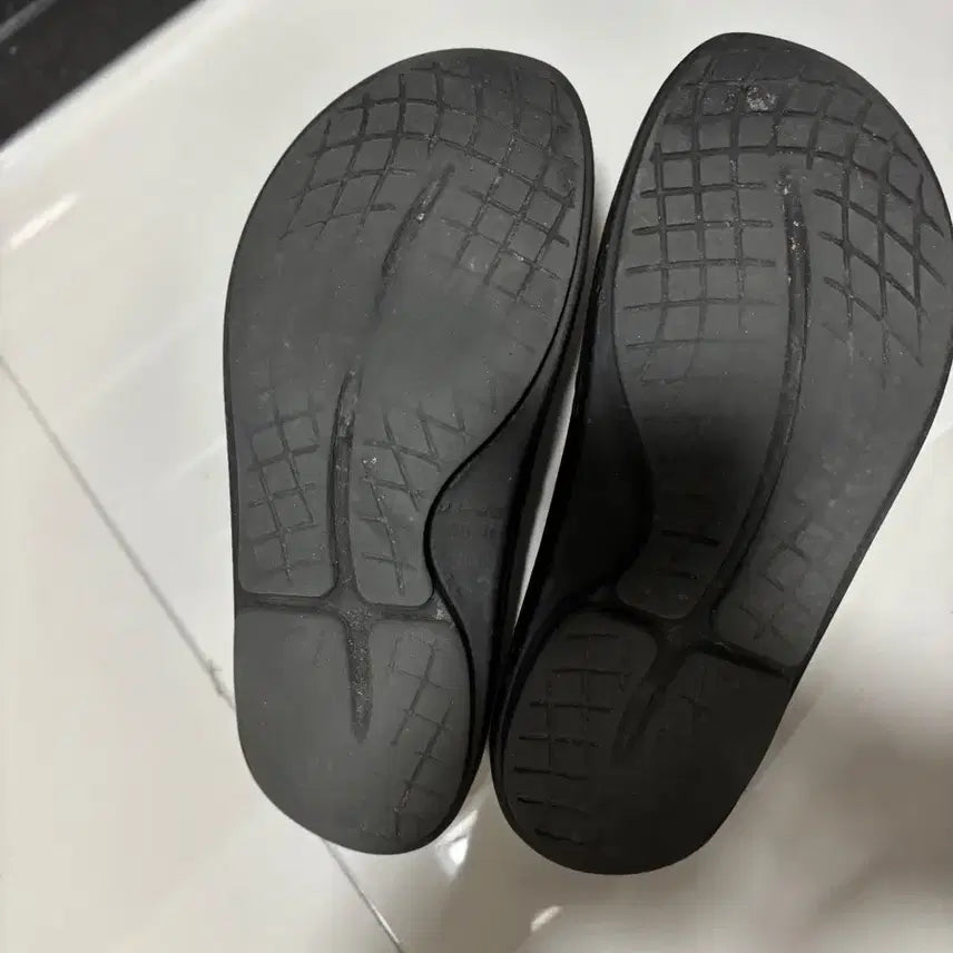 [BUNJANG] UFOs Black 260 Slippers / 우포스 슬리퍼 블랙 260
