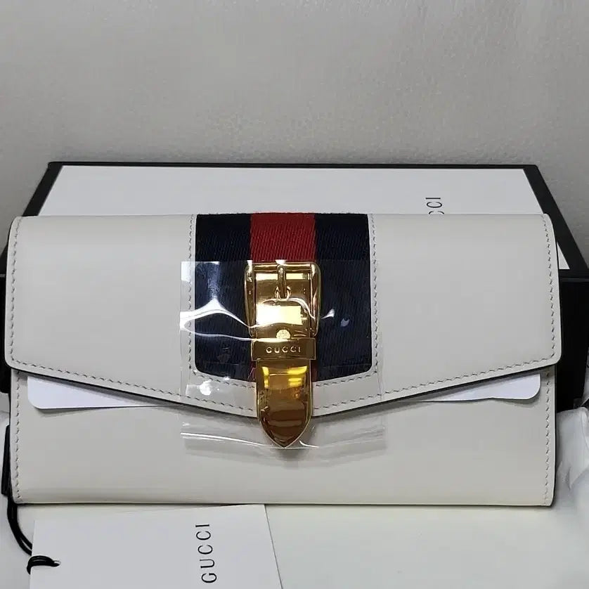 [SOLD OUT] 구찌 실비 장지갑 새상품